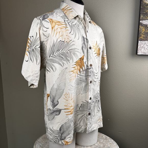 Tommy Bahama Men M Silk shirt button Short sleeve Jacquard Tropical Print - Picture 3 of 15